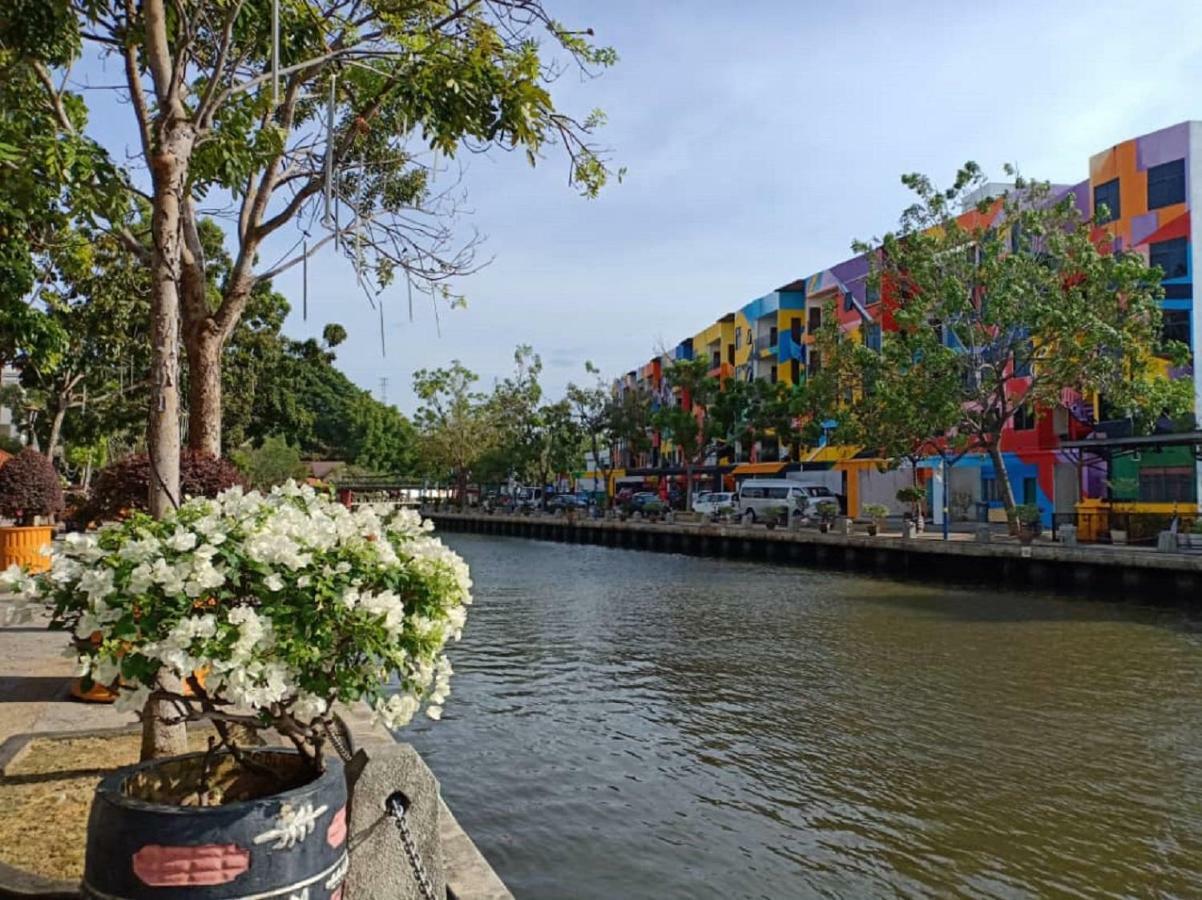 906 Riverside Hotel Malakka Dış mekan fotoğraf